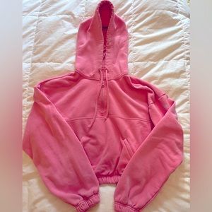 Alo pullover sweatshirt. Size small.